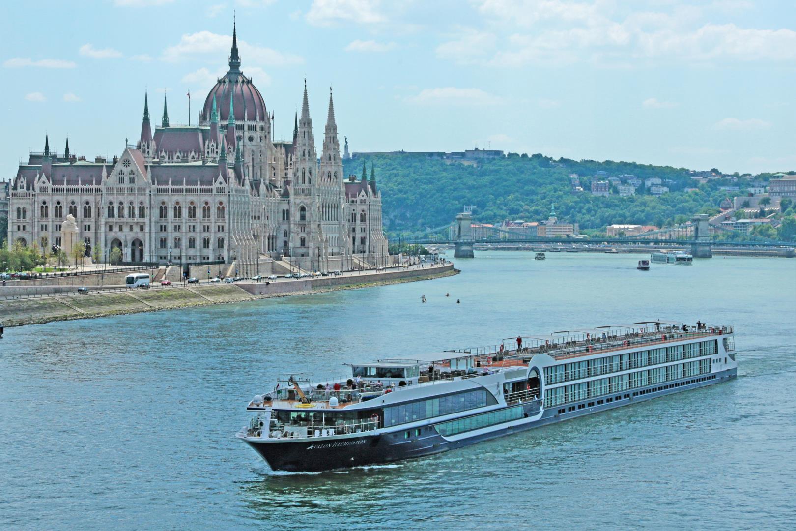 Danube Dreams With 2 Nights In Prague (Eastbound)