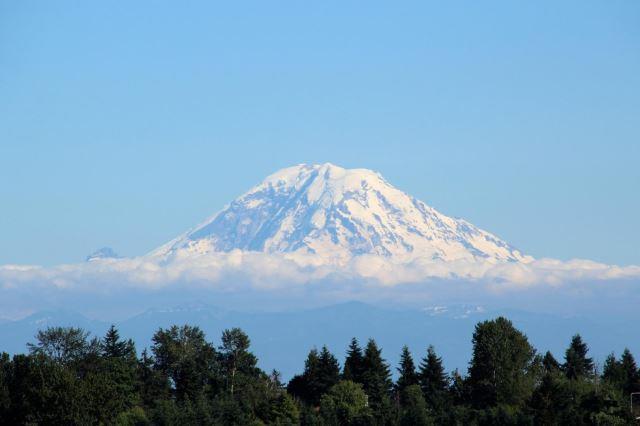 Mount Rainier, Seattle, Washington - Photo Credit: Kranich17 via Pixabay