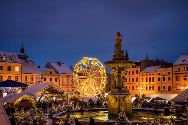 Christmas Market - Photo Credit: Leonhard_Niederwimmer